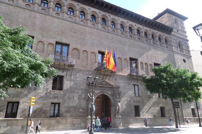 El Tribunal Superior de Justicia de Aragón requiere al Gobierno de Aragón y  al Excmo. Ayuntamiento de Zaragoza - Rojo y Negro